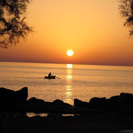 Oklaca Patmos Beach Rooms سكالا المظهر الخارجي الصورة